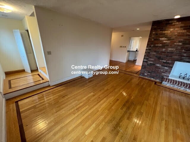 Building Photo - 184 Austin St