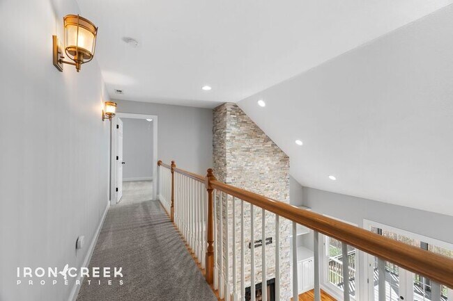 Building Photo - 1904 Bearberry Ln