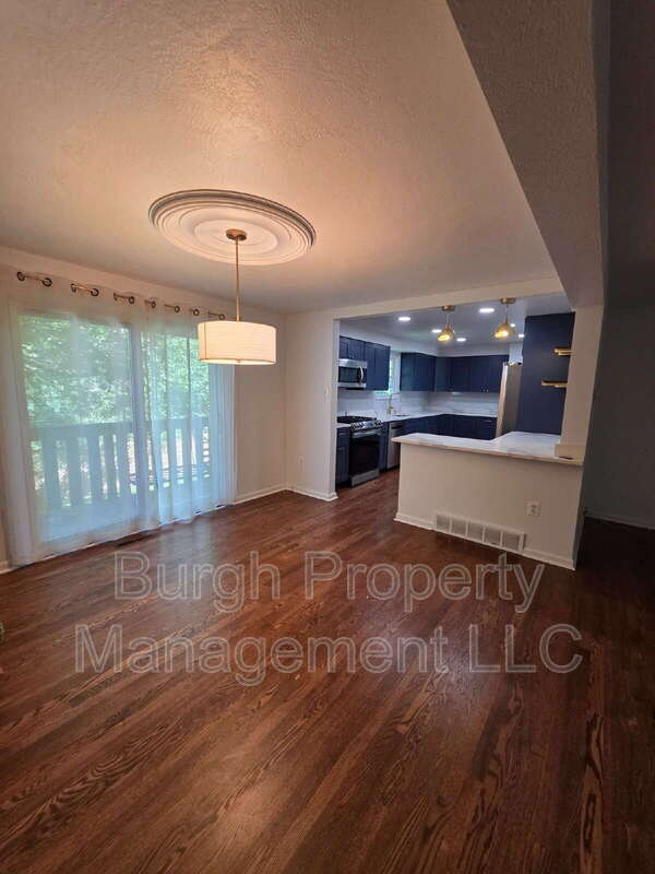 Building Photo - 1520 Hatteras St