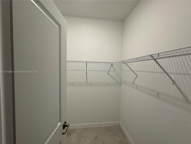Building Photo - 16851 Cayo Key Dr