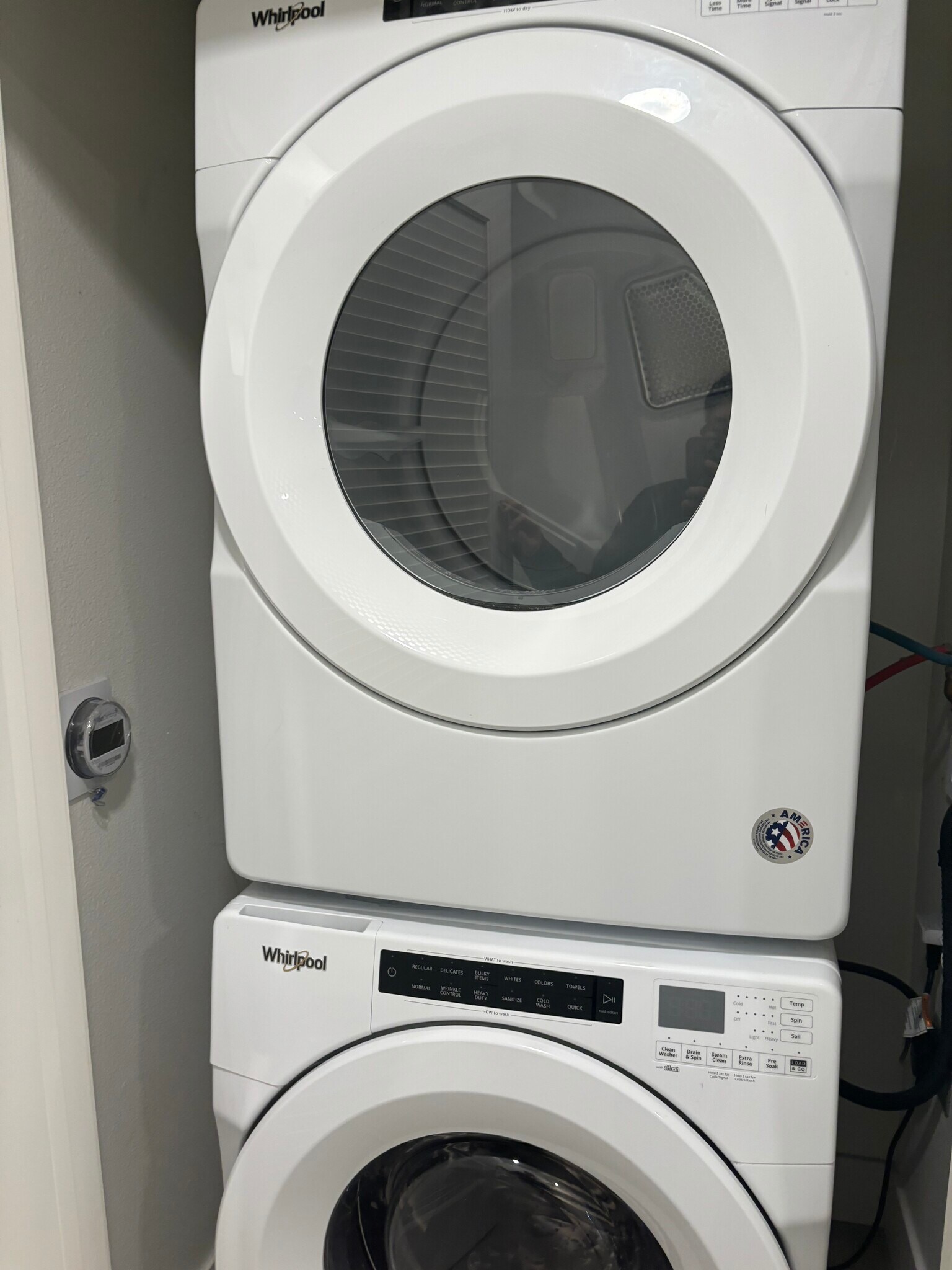 Laundry - 3578 Rambla Plz