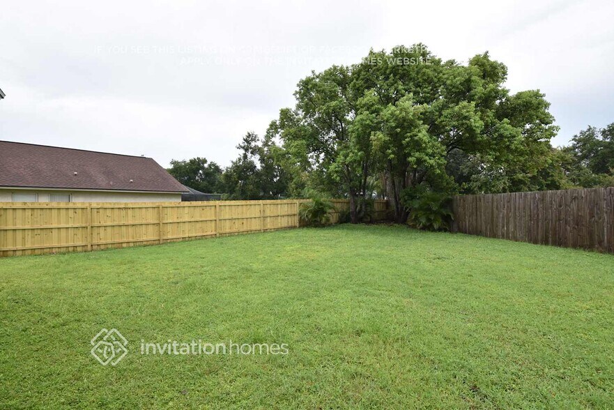 Building Photo - 1736 Scotch Pine Dr