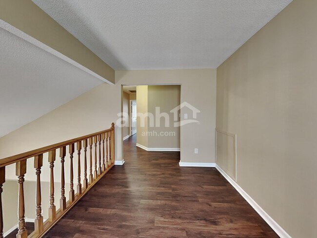 Building Photo - 6010 Woodmill Dr