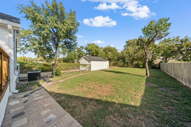 Building Photo - 1820 Gorman Ave