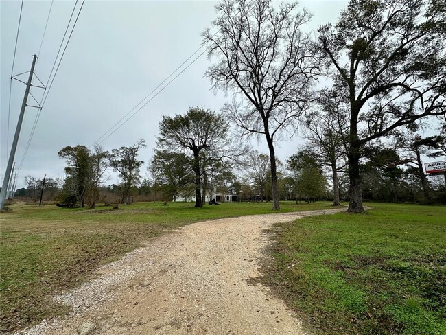 Building Photo - 2880 S Loop 336 W