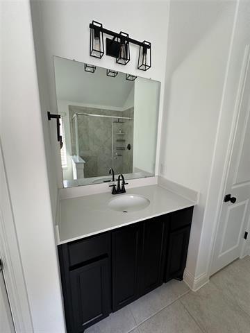 Building Photo - 3320 Oak Ln