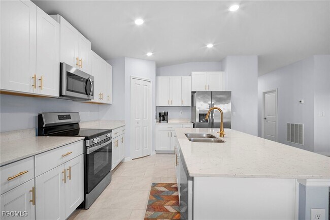 Building Photo - 17741 Paradiso Wy