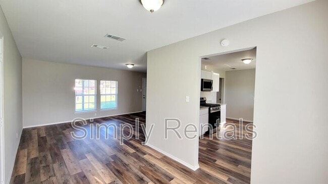 Building Photo - 1704 Langford St