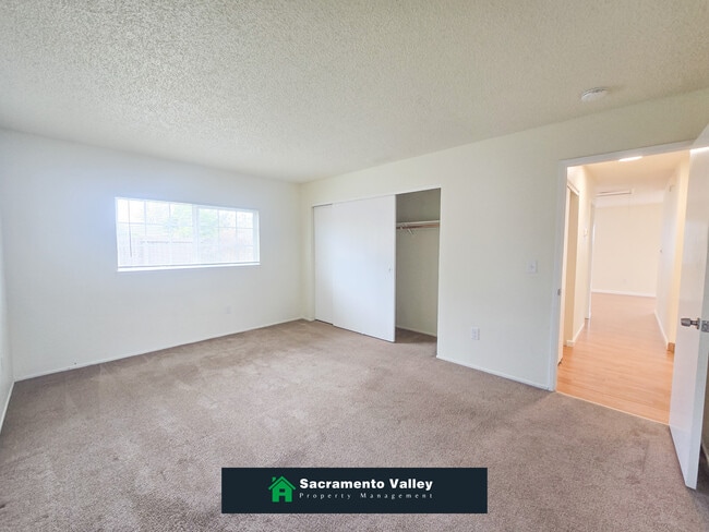 Building Photo - 8337 Sutter Buttes Way