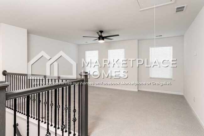 Building Photo - 433 Stonefield Cir