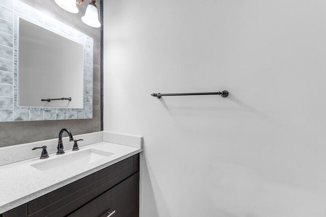 Building Photo - 851 SW 154th Path