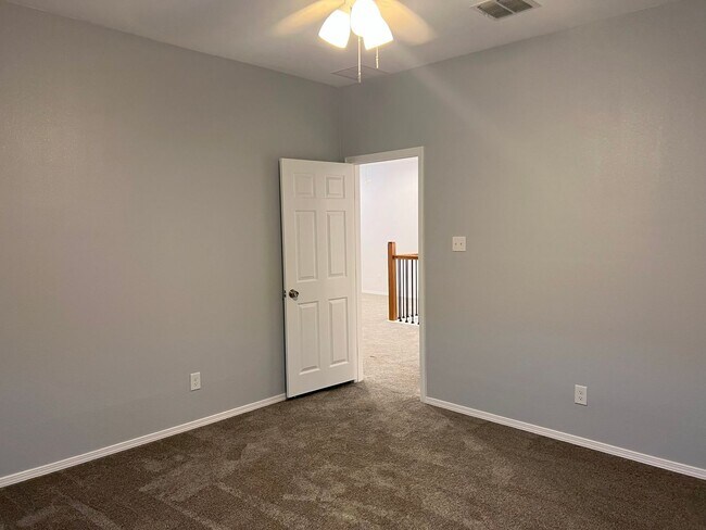Building Photo - 141 Wright Cove