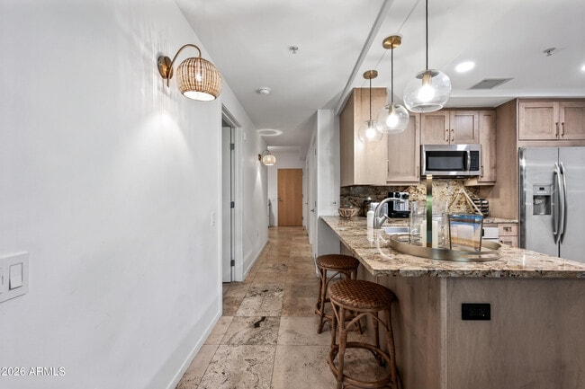 Building Photo - 7151 E Rancho Vista Dr