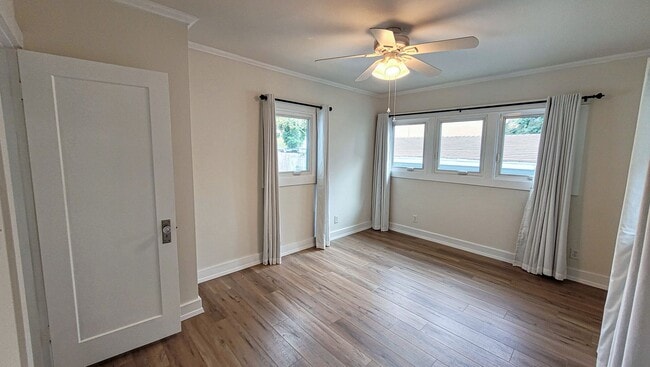 Building Photo - 2 Bed 1 Bath House in Historical Uptown Whittier Available Now!