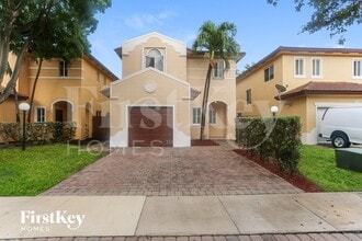 Building Photo - 1119 NE 41st Ave