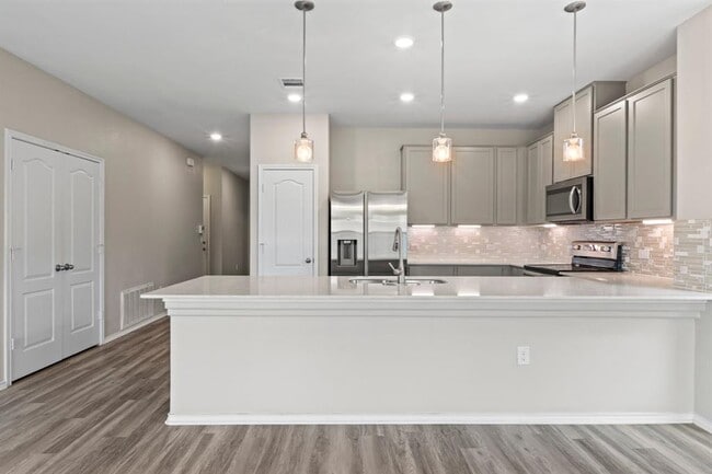 Building Photo - 7805 Peccary Dr
