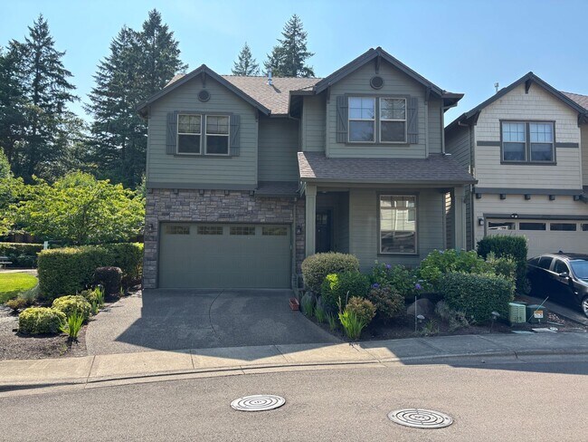 Building Photo - Beautiful Home in the Copper Creek Subdivi...
