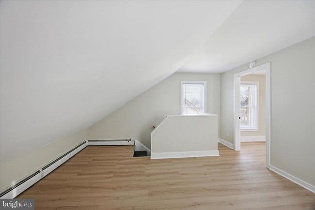 Building Photo - 606 Vernon St