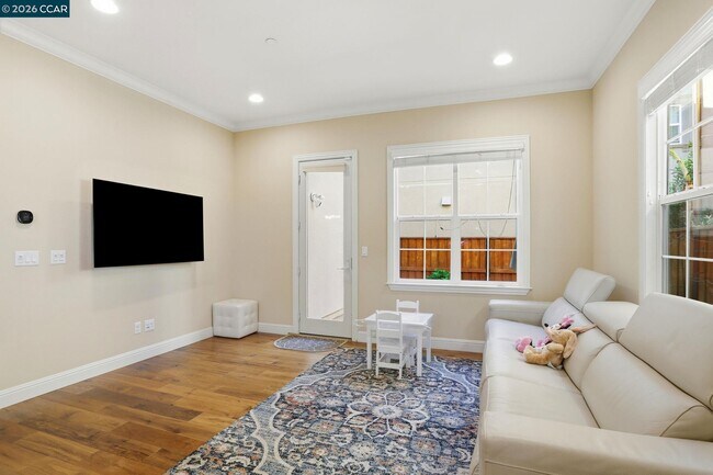 Building Photo - 5043 Ivy Leaf Springs Rd