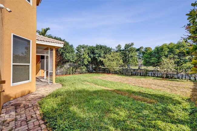 Building Photo - 10902 Tamoron Ln