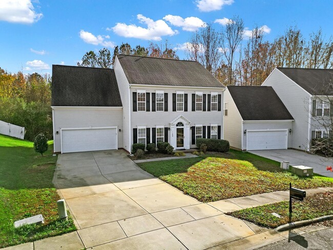 Building Photo - Beautiful 4 bed 2.5 Bath in Ballentyne Are...