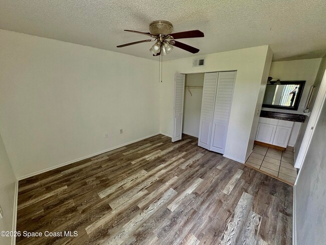 Building Photo - 420 Catamaran Dr