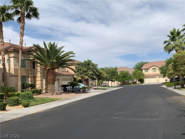 Building Photo - 294 Powerbilt Ave