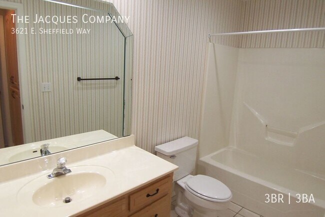 Building Photo - 3621 E Sheffield Way