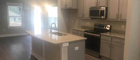 Building Photo - 456 Pemberton Ln