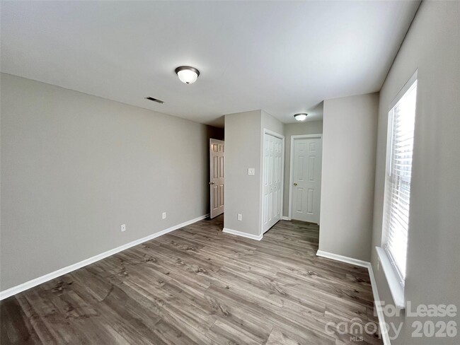 Building Photo - 2901 Iron Gate Ln