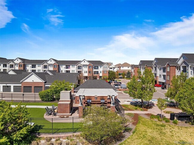 Building Photo - Spacious 2BR Condo convenient to DTC, Auro...