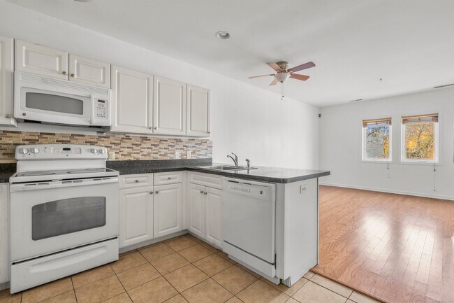 Building Photo - 2660 North Ave