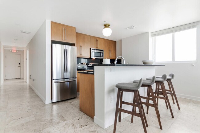 Building Photo - 7939 East Dr