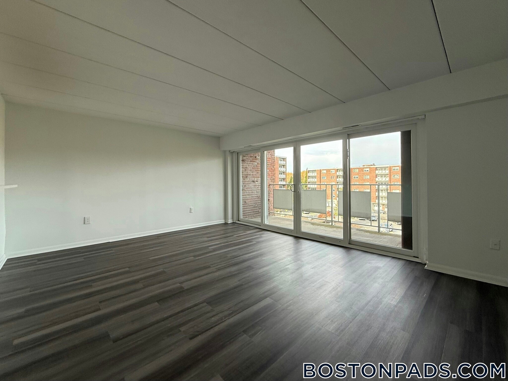 Building Photo - 53 Hill Rd