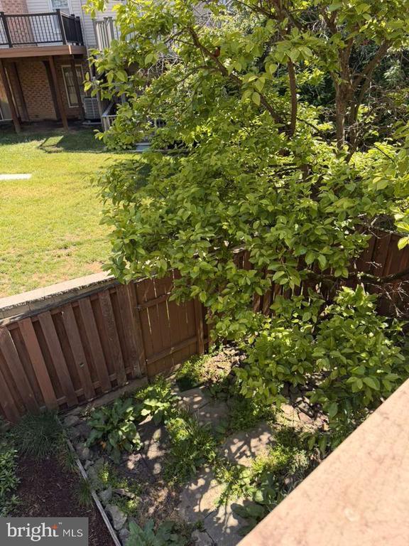 Building Photo - 5976 Norham Dr