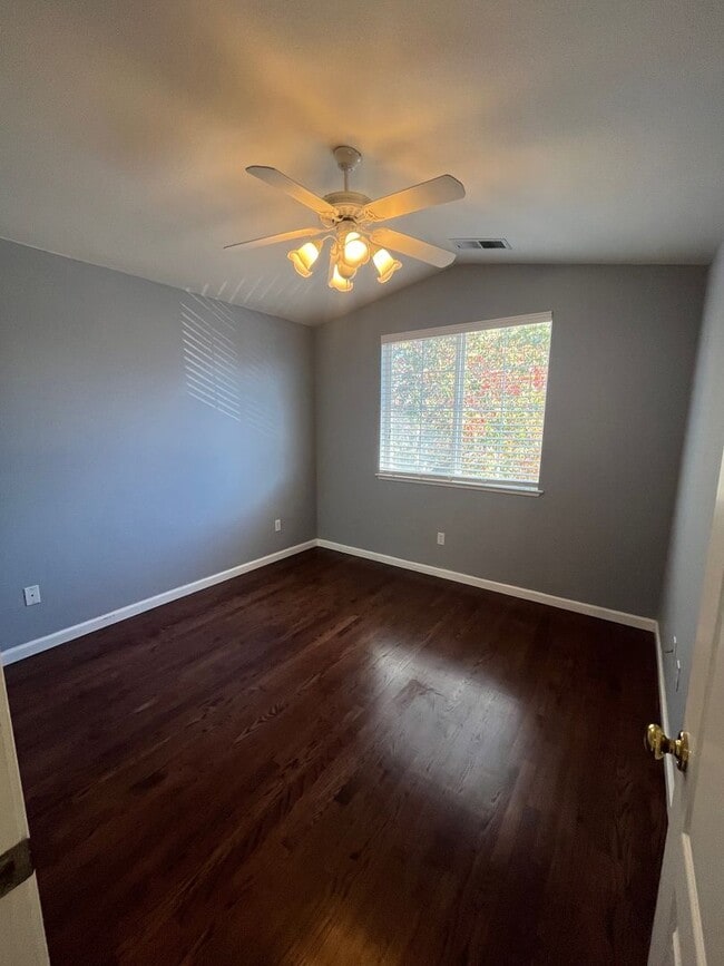 Building Photo - Updated 4 Bedroom 3 Bathroom Single Family...