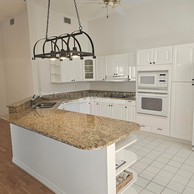 Building Photo - 2731 Citrus Lake Dr