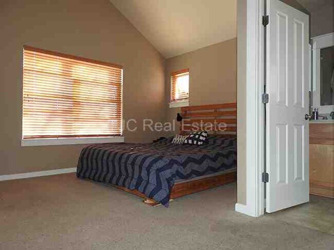 Building Photo - Stapleton Home For Rent