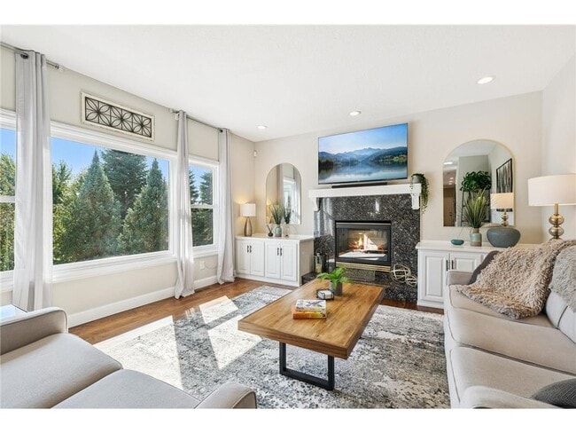 Building Photo - 9520 Scott St