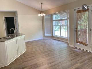 Building Photo - 3646 Hadley Pl