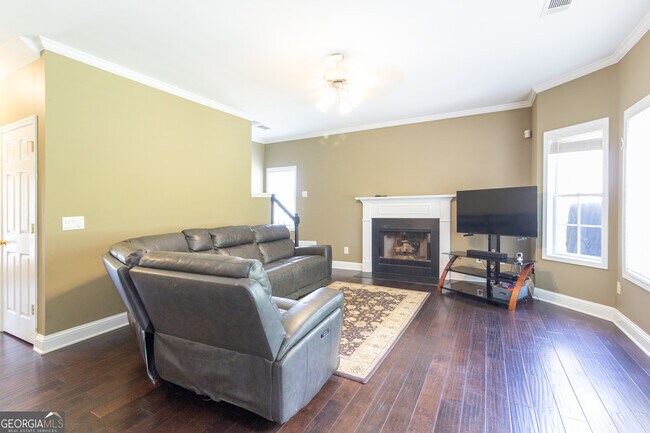 Building Photo - 27 Portico Pl