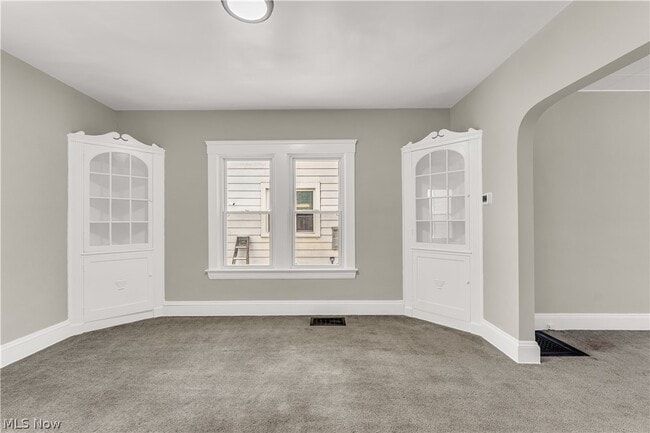 Building Photo - 1501 Botany Ave