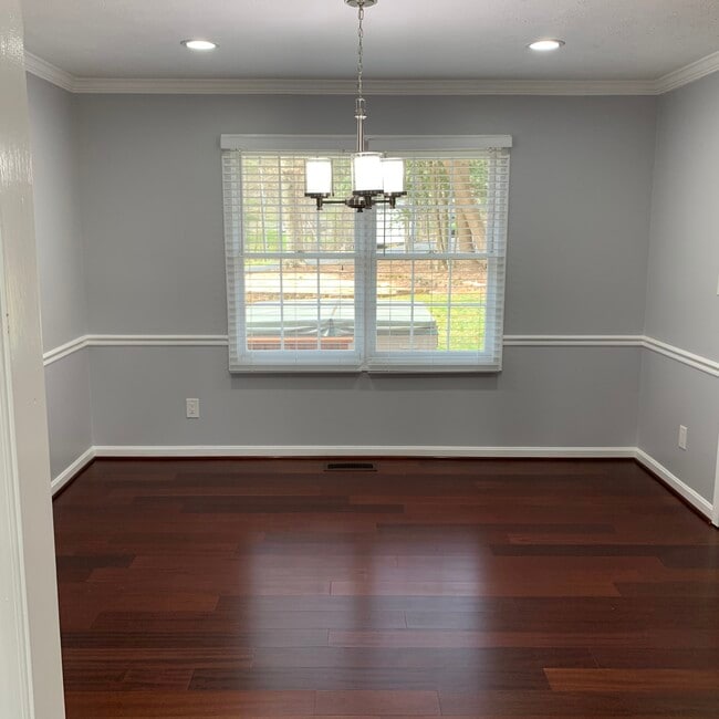 Building Photo - 11912 Millpond Ct