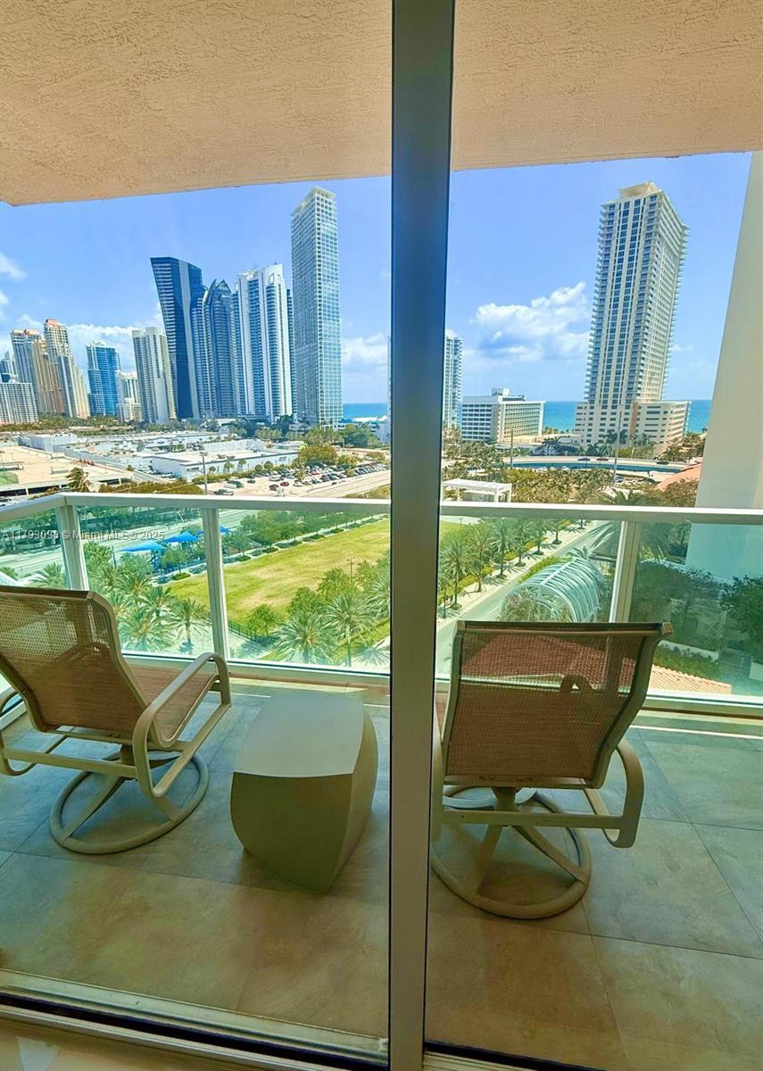 Building Photo - 250 Sunny Isles Blvd