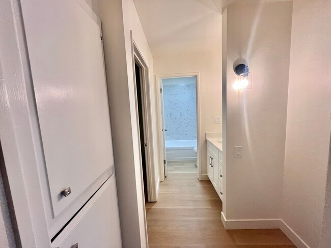 Building Photo - 516 K St