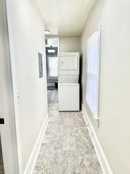 Hallway with Stackable Washer/Dryer - 4531 Sunset Ave