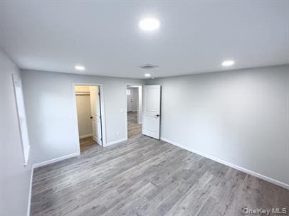 Building Photo - 453 Vineyard Ave