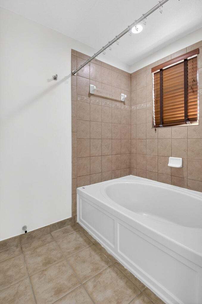 Building Photo - 4801 N Wickham Cir