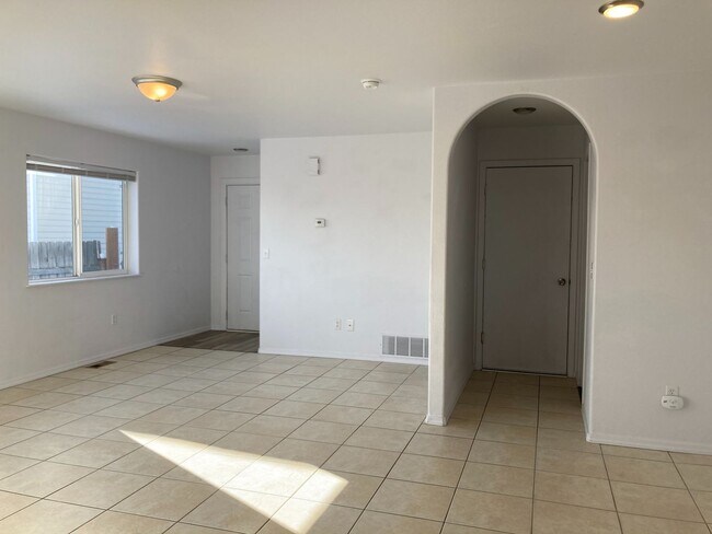 Building Photo - 521 San Juan Circle