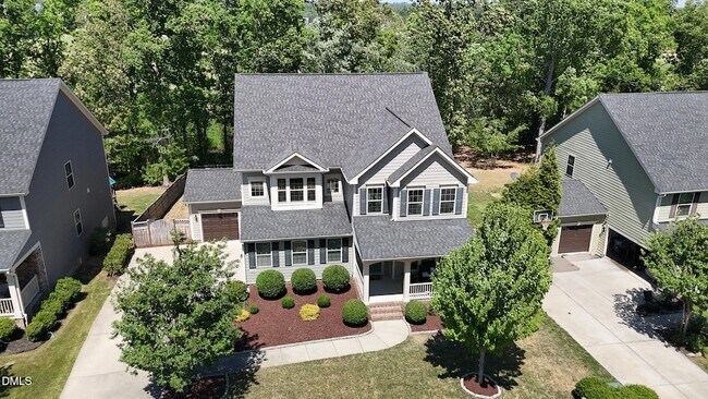 Building Photo - 899 Legacy Falls Dr S